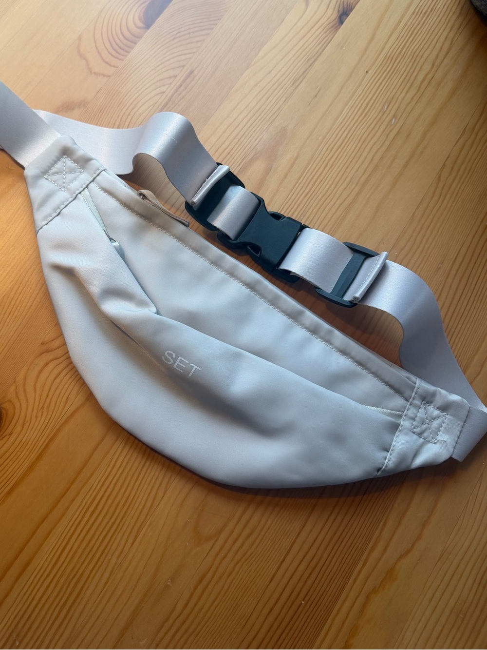 NWOT Set Active Fanny Pack